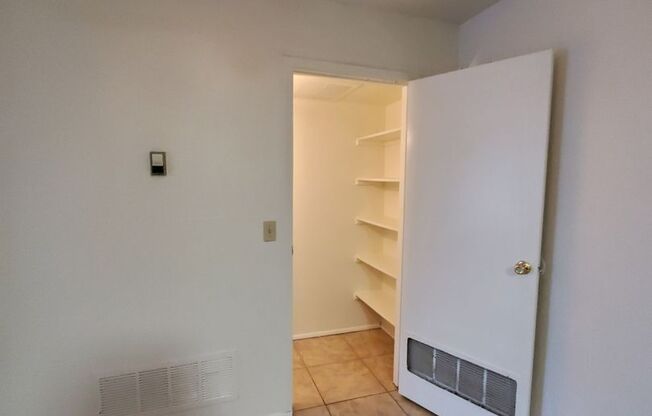 2 beds, 2 baths, $1,525