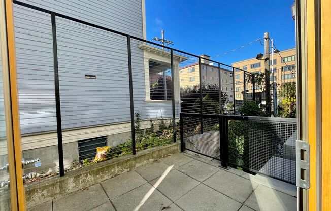 1 bed, 1 bath, 509 sqft, $2,100, Unit Unit 305