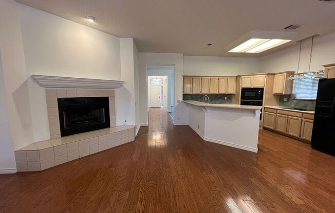 Spacious Canyon Creek 3 bed 2 bath Home