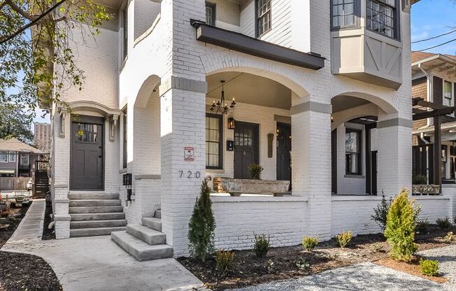 Spacious Renovated 1/1 Midtown Condo Walking Distance to Piedmont Park!