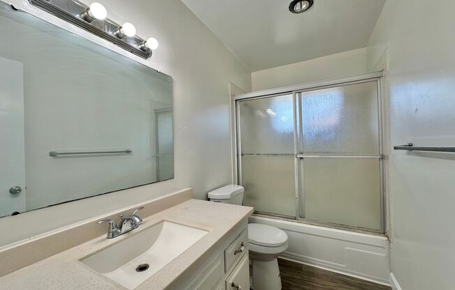 1 bed, 1 bath, $1,725, Unit 10