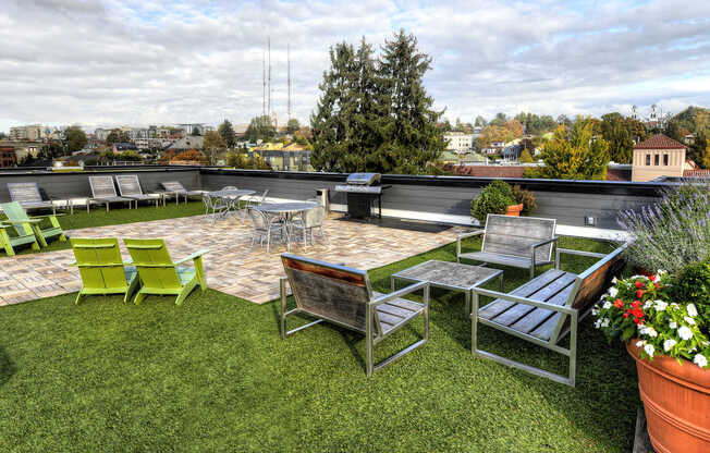 Rooftop with Grilling Area