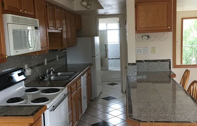 1 bed, 1 bath, $1,495, Unit 660-203