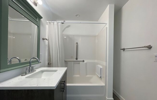 Studio, 1 bath, 348 sqft, $1,495, Unit 38