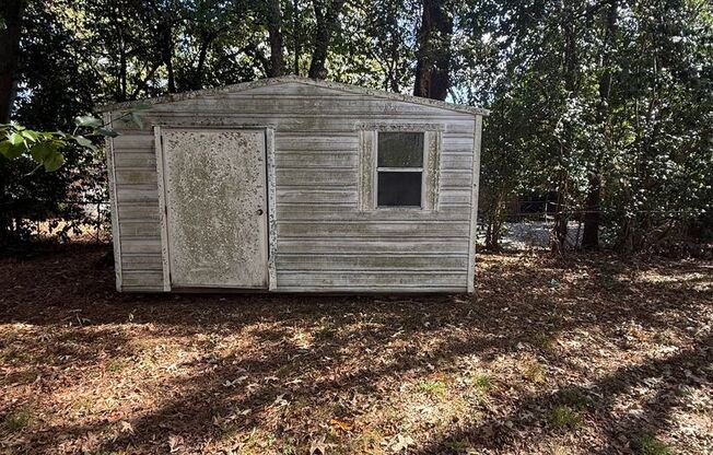 ** 3 bed 1 bath located off Zelda Road ** Call 334-366-9198 to schedule a self showing