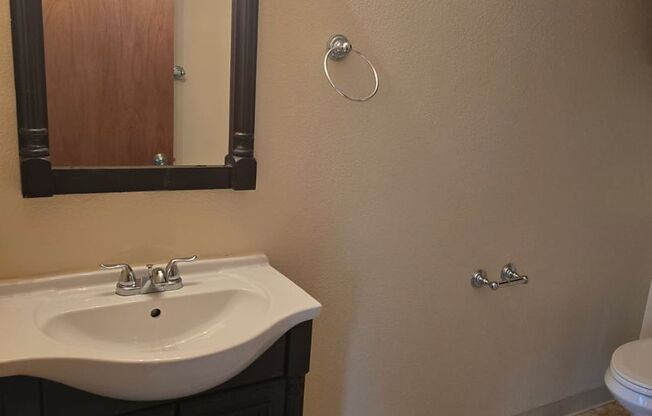 1 bed, 1 bath, 564 sqft, $1,250, Unit 1480-2