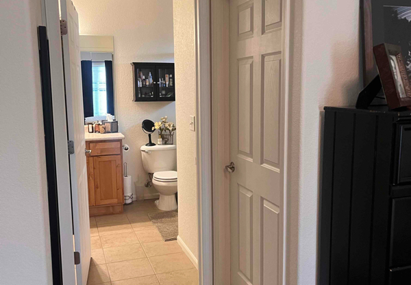 2803 KANSAS DR