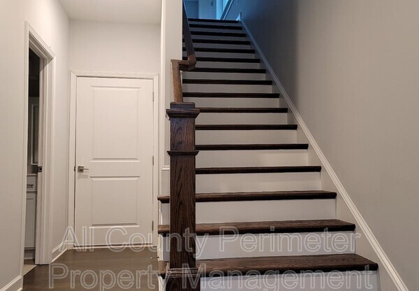 30 WREN DR