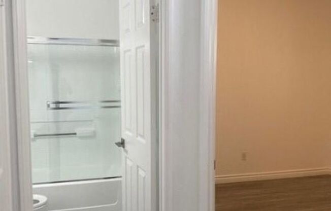 2 beds, 2 baths, $2,695, Unit 1
