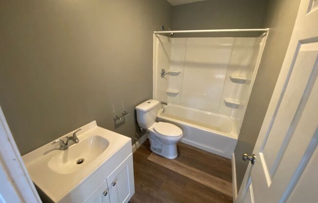 2 beds, 1 bath, $800