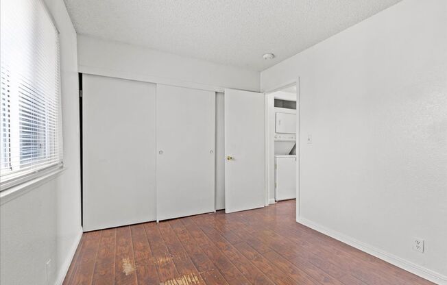 2 beds, 2 baths, 922 sqft, $1,245, Unit Van Dyke Unit D