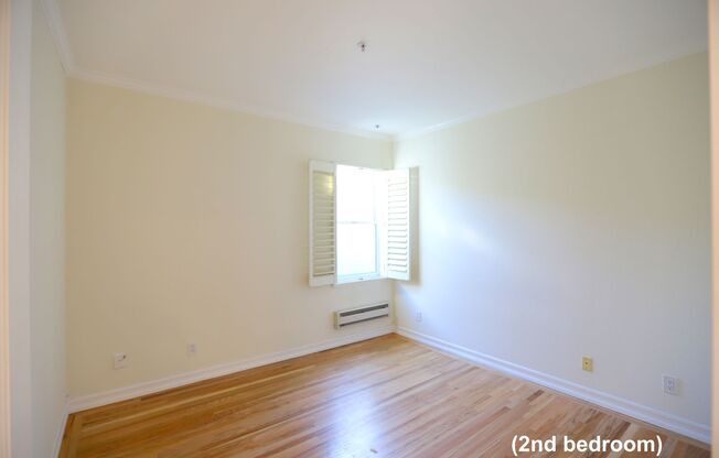 2 beds, 1 bath, 780 sqft, $2,995