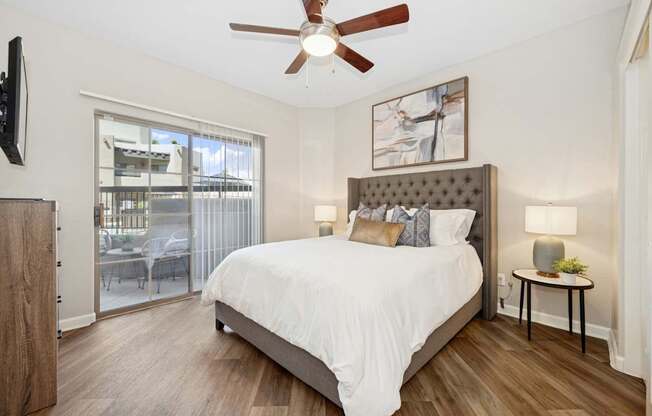 Scottsdale Horizon Apartments