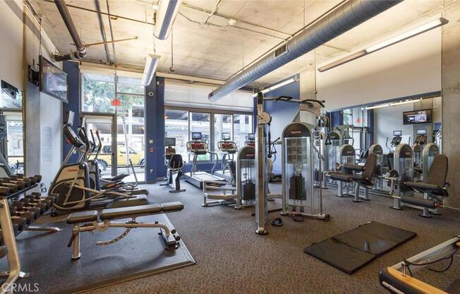 1 bed, 1 bath, 700 sqft, $2,750, Unit 1213