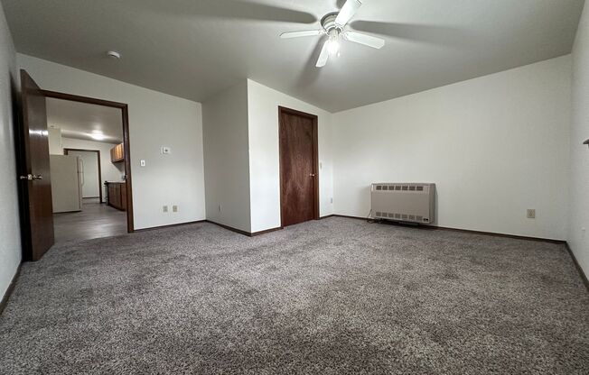 2 beds, 1 bath, 768 sqft, $825, Unit 1