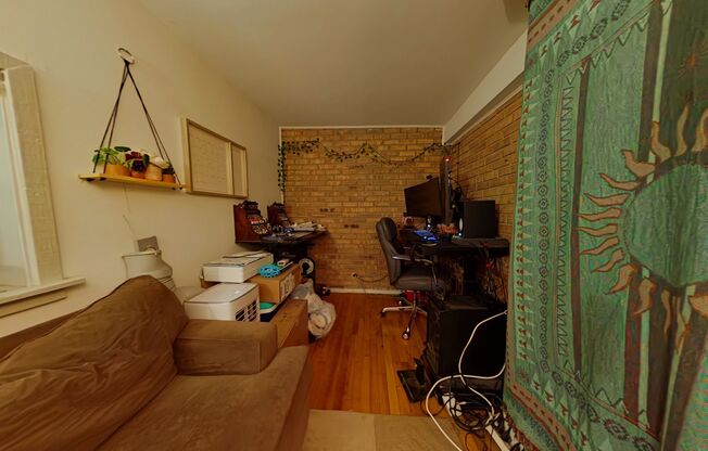 831 Wrightwood