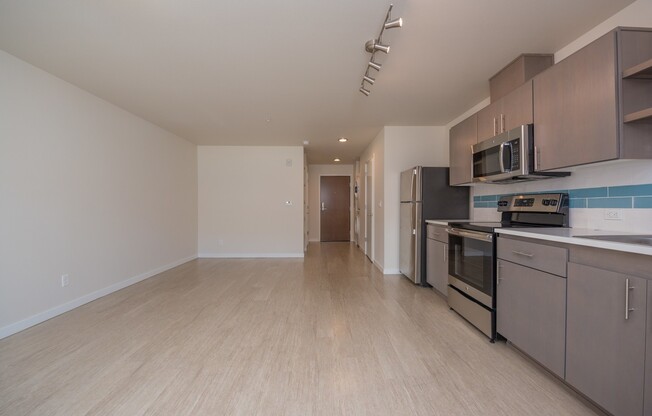 Studio, 1 bath, 479 sqft, $1,495, Unit 1403