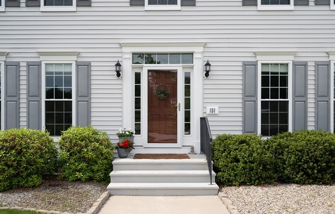 151 FARRINGTON AVE
