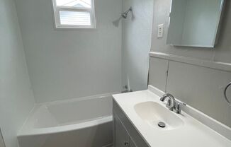 3 beds, 1 bath, $1,150