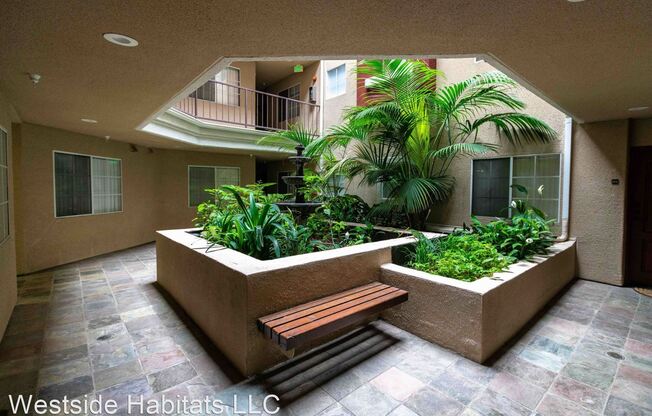 114 North Doheny Drive