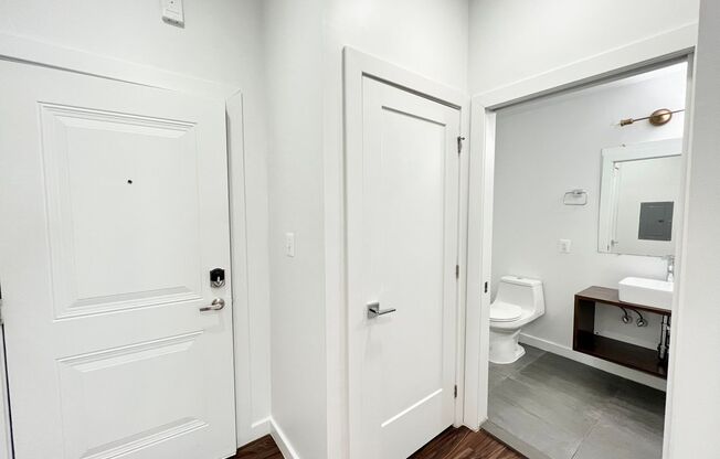 1 bed, 1 bath, 437 sqft, $1,480, Unit 414