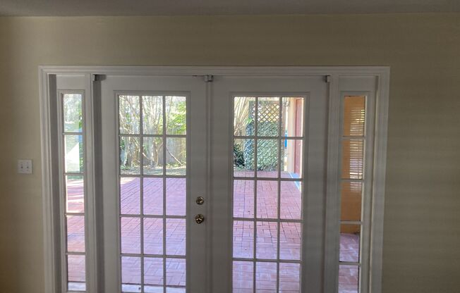 3BD/2BA HOME IN "OLDE WINDERMERE"