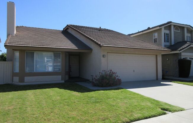 Elegant 3 Bedroom 2 Bathroom House in Irvine w/ 2 Car Garage!