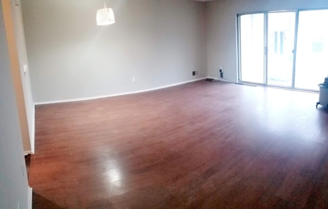 307 TULIP LN