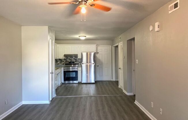 2 beds, 1 bath, $820