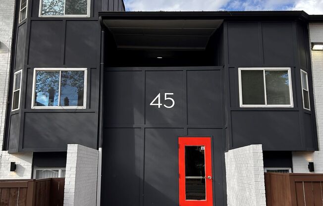 45 Governor Pl.