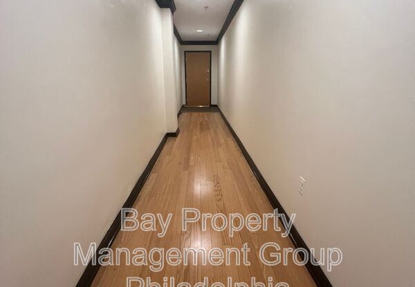 37 S 20th St