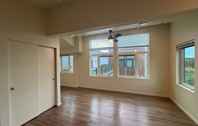 Studio, 1 bath, 179 sqft, $1,799, Unit 526