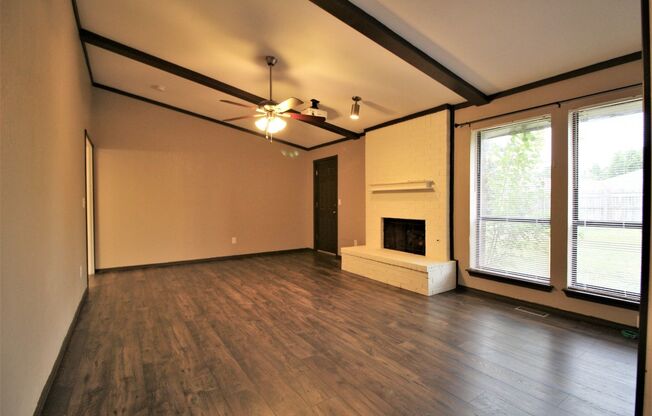 Great 3 bed, 2 bath, 2 Car home in Edmond