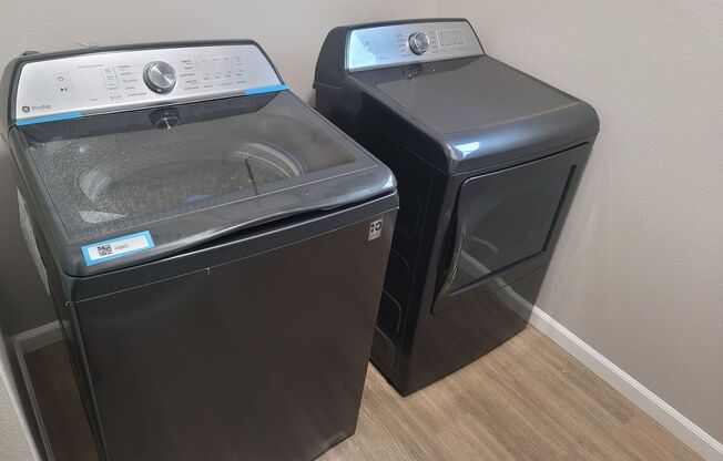 3 beds, 2 baths, $2,495, Unit #312