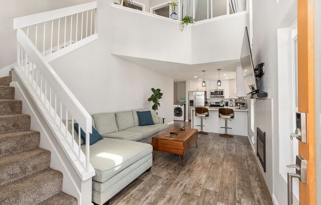 Fully furnished- North Mission 2 bed 2.5 baths - 6 houses from the beach.