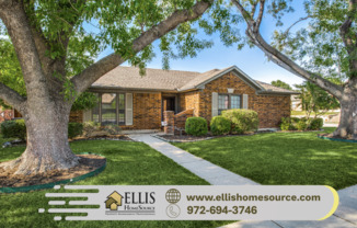 3 Bedroom in Coppell - Large Trees and Fenced Yard