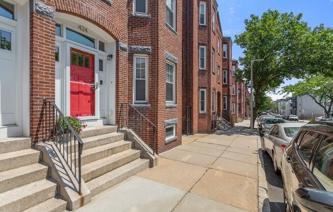 424 E 5 ST