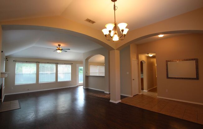 Coming Soon! 3 Bedroom 2 Bathroom Home in South Tyler!