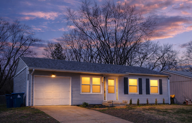 Stylish Santa Maria Stunner - **1/2 off First Month's Rent!!**