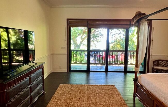 4 beds, 3.5 baths, $15,500