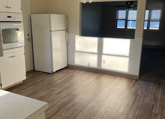 2 beds, 1 bath, 1,000 sqft, $2,800, Unit 4A