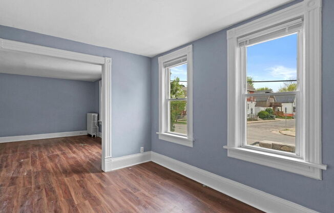 118 E CONCORDIA AVE