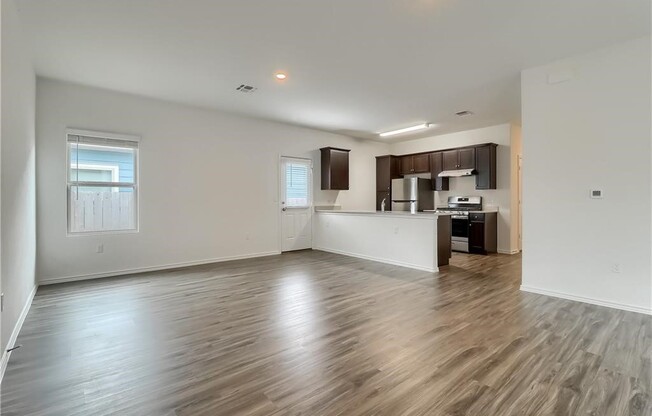 7213 TONKA LN