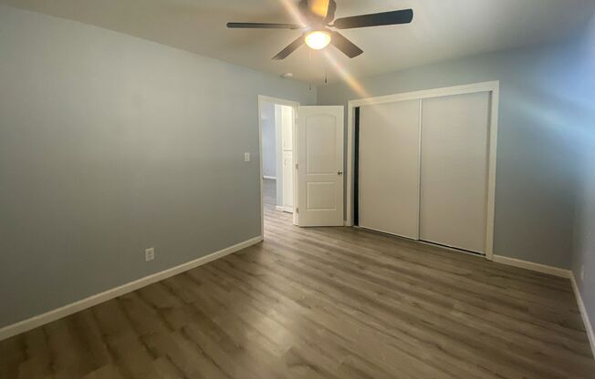 1 bed, 1 bath, 650 sqft, $1,595, Unit O-49