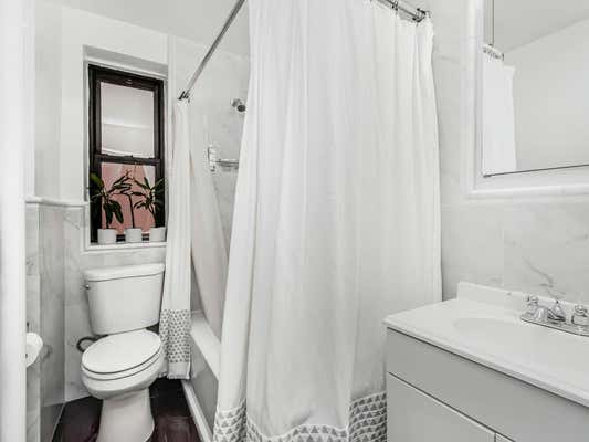 3 beds, 2 baths, 1,100 sqft, $3,500, Unit 4C