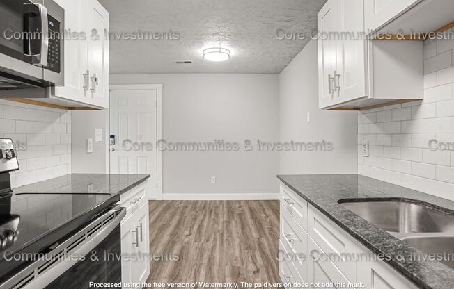 2 beds, 1 bath, 840 sqft, $1,195, Unit #15