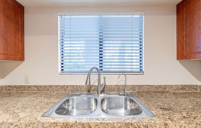 1 bed, 1 bath, $1,600, Unit #337