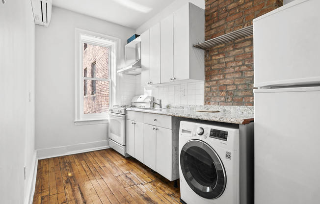 158 LEFFERTS AVE