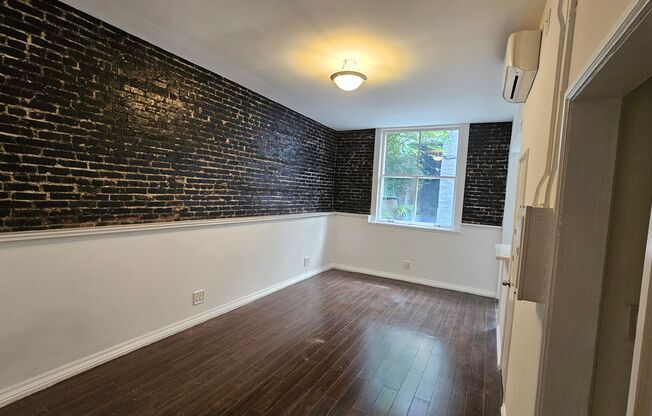 Studio, 1 bath, 400 sqft, $1,450, Unit I105