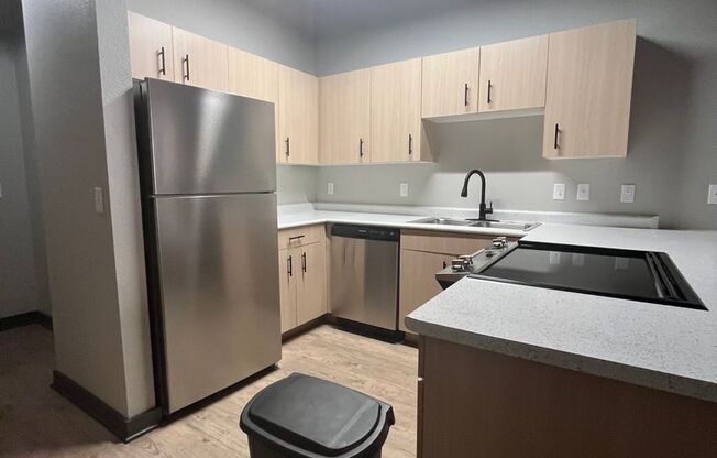 1 bed, 1 bath, 720 sqft, $1,330, Unit 415